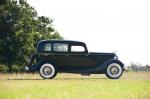 Ford DeLuxe Fordor Sedan 1933 года